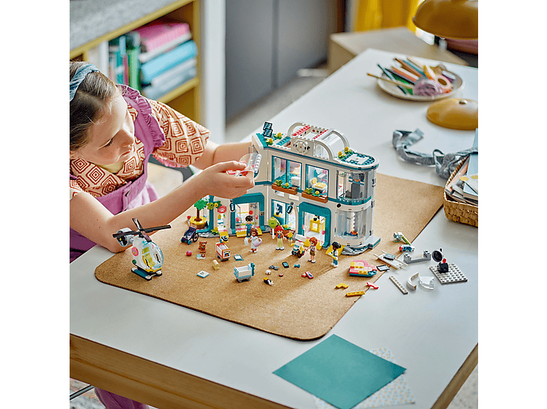 Juego de construcción - LEGO 42621, edad recomendada: 7 año(s), 1045 piezas